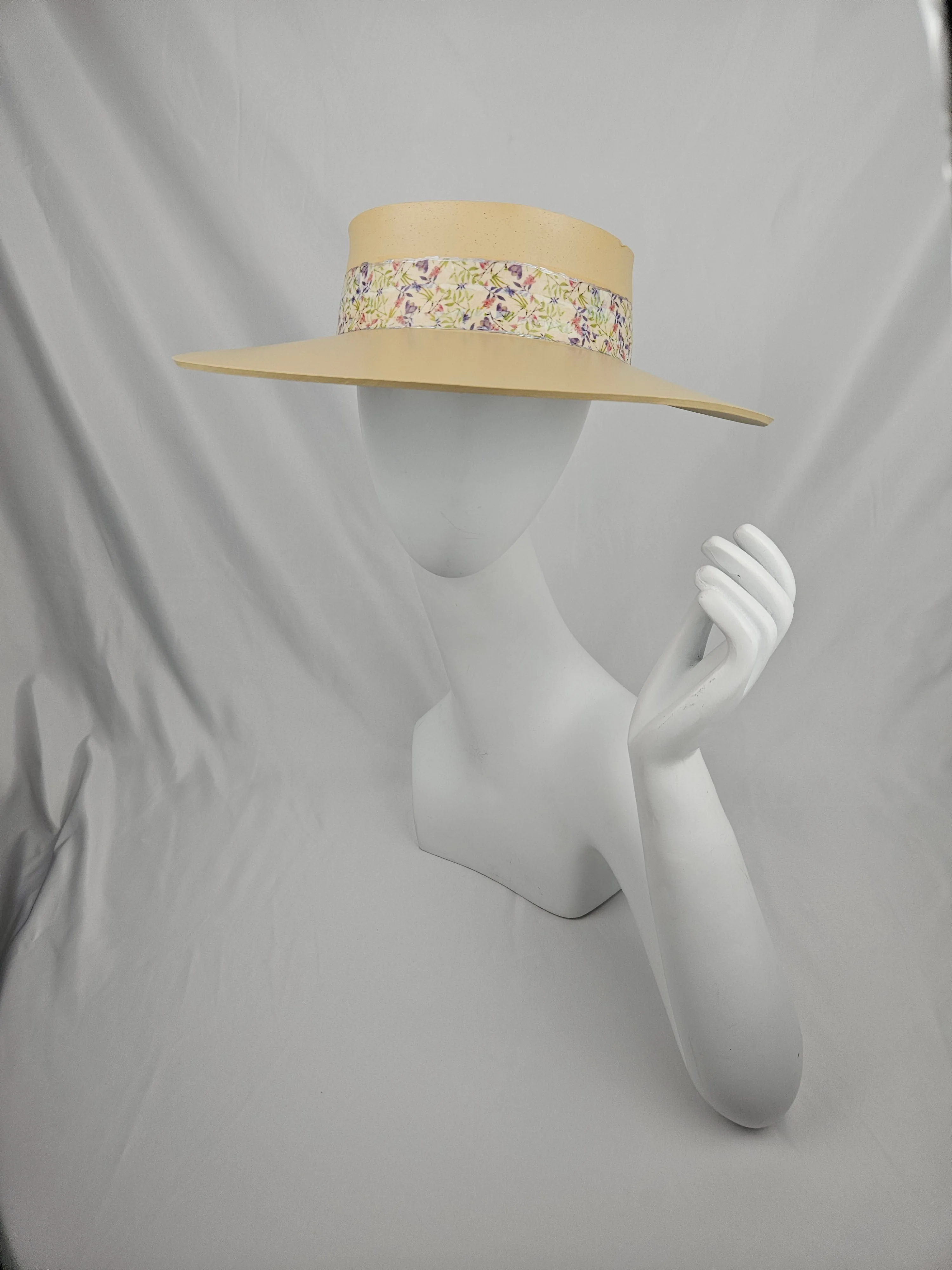 Beige "LadyEVA" Visor Hat with Delicate Purple Floral Band