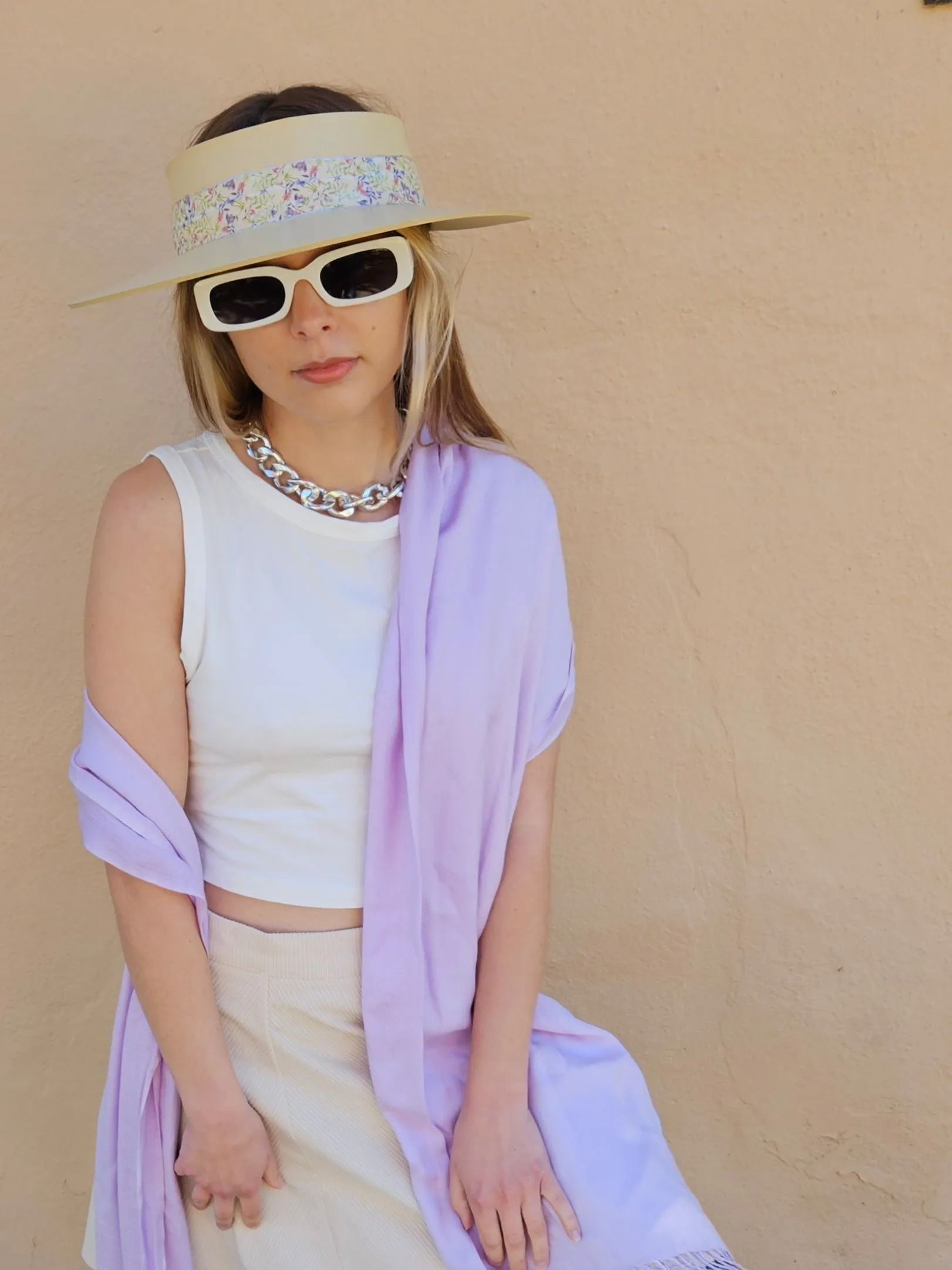 Beige "LadyEVA" Visor Hat with Delicate Purple Floral Band