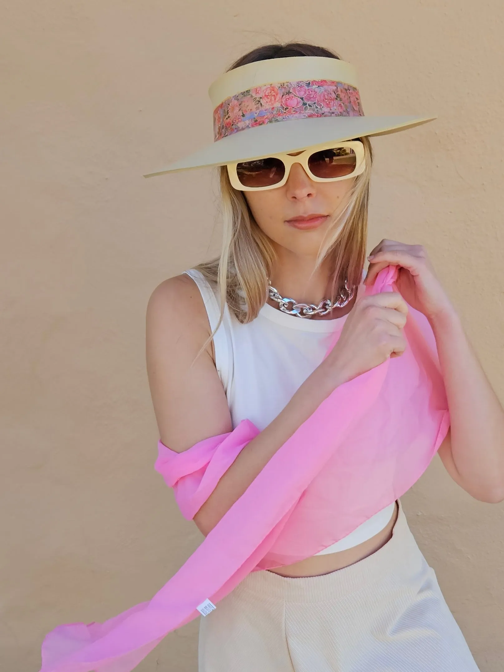 Beige "LadyEVA" Visor Hat with Pink and Red Floral Band