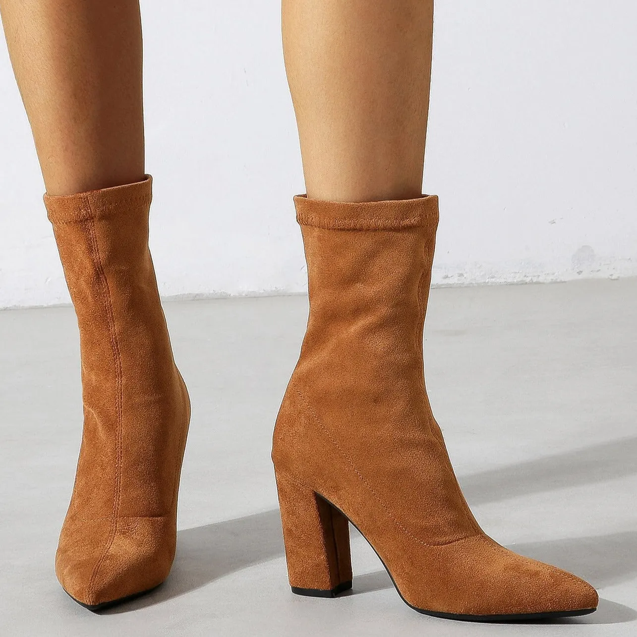 Chunky Heels Pointed Toes Suede Short Boots