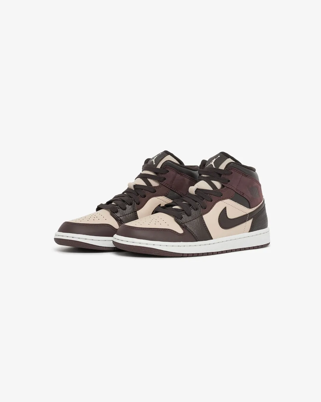 Nike Air Jordan 1 Retro High OG Bordeaux Sneakers