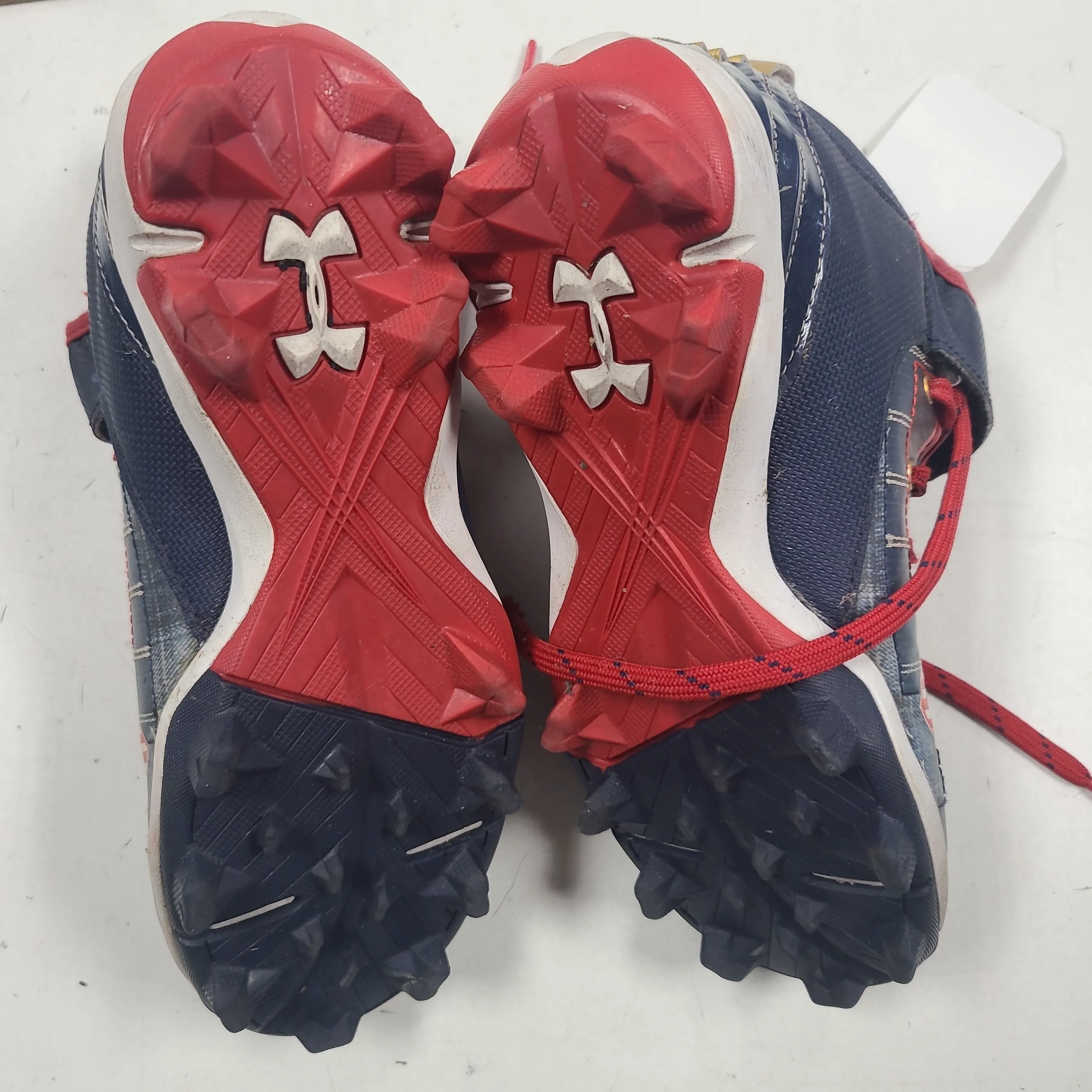 Used Under Armor Size 1.5 Baseball Cleats